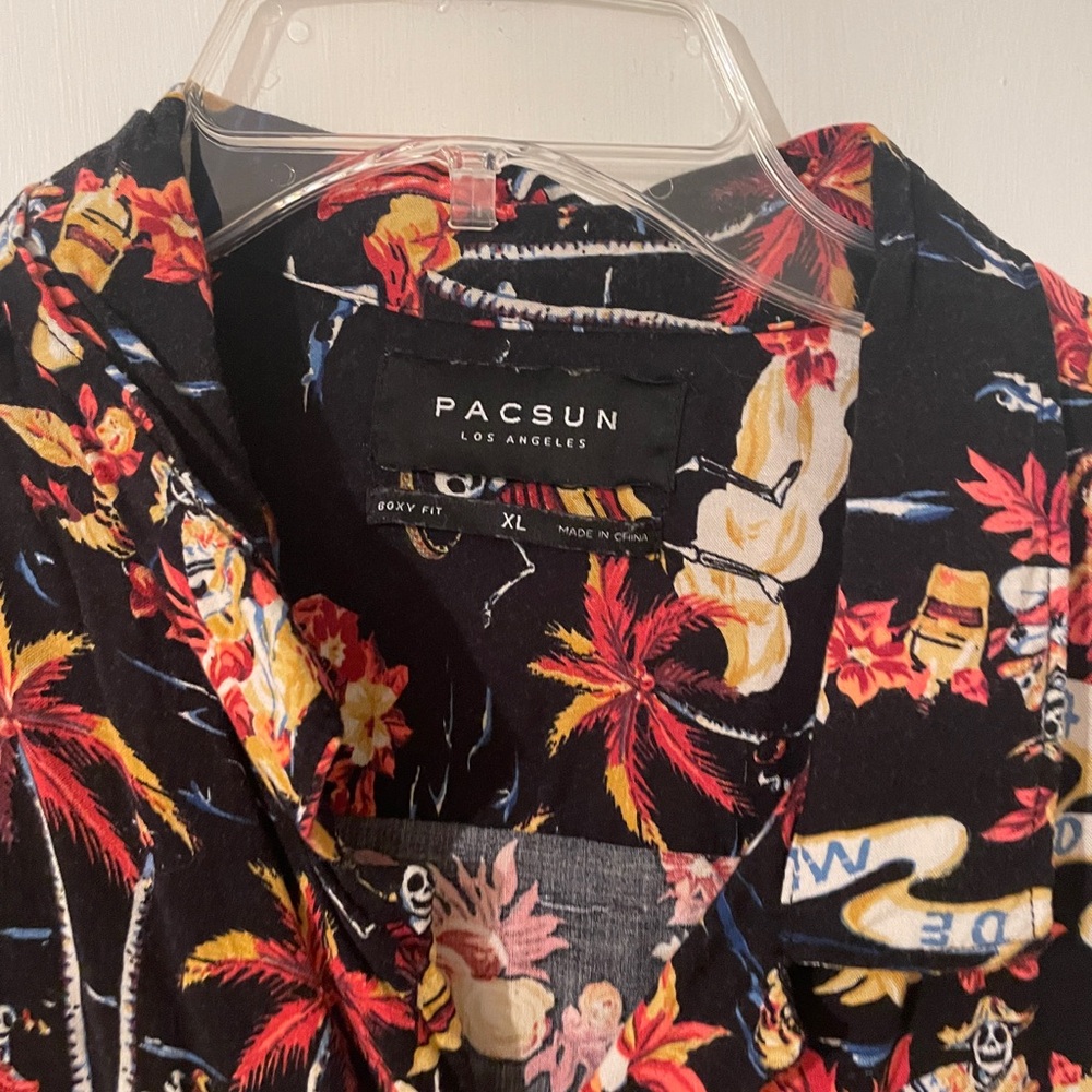 PacSun Black Halloween Tropical Print Shirt - Picture 2 of 3